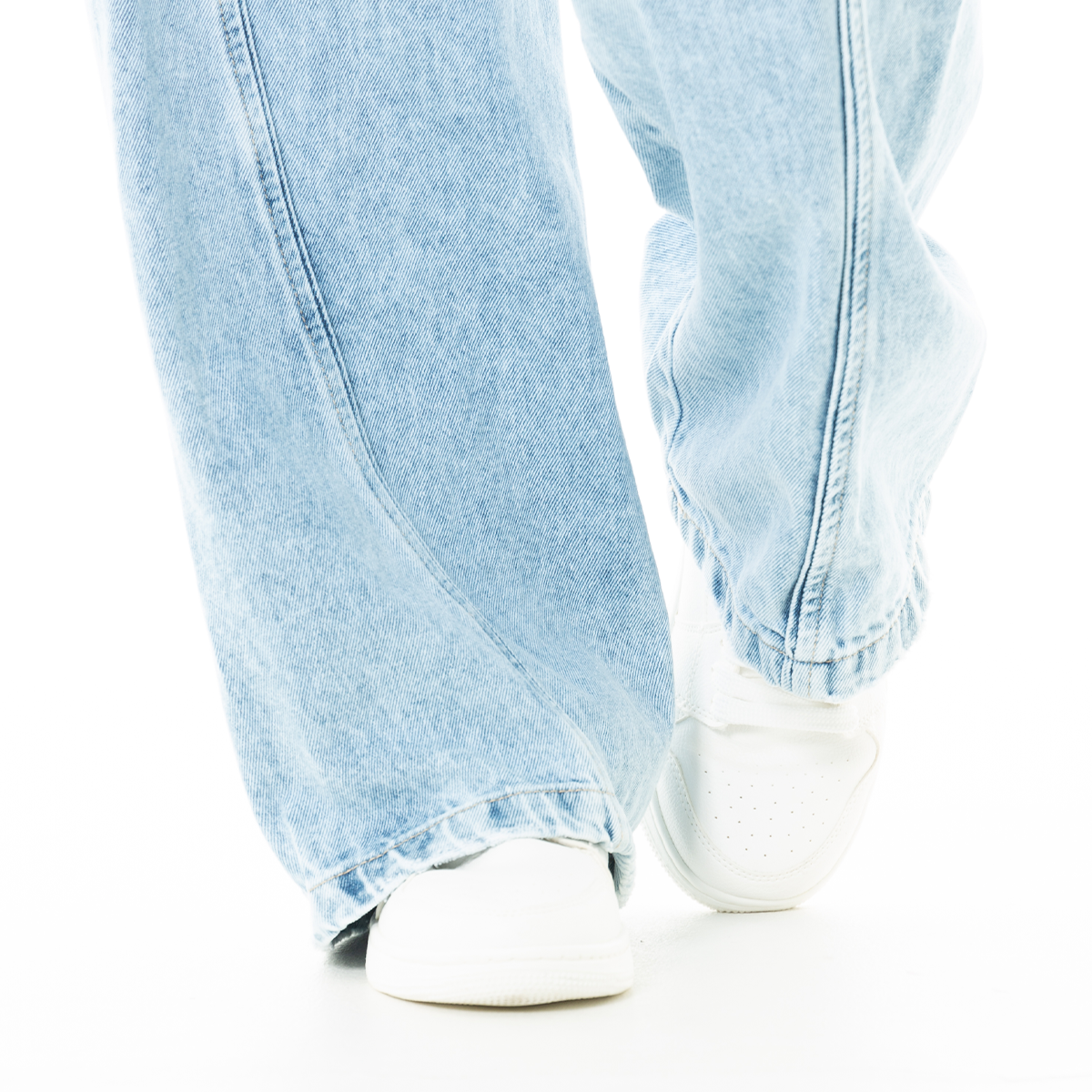 Jean para niñas bota recta con cinturón en denim