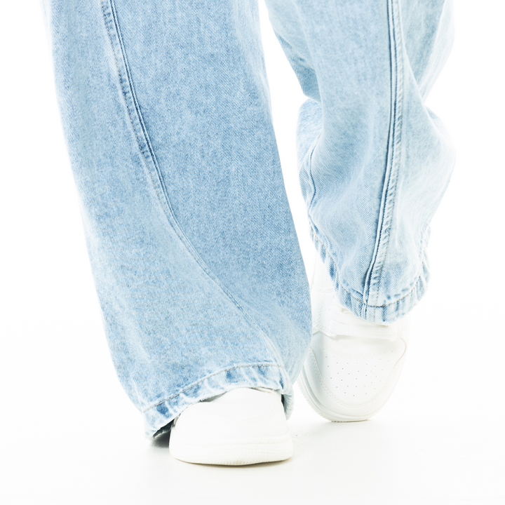JEAN PARA NIÑAS BOTA RECTA CON CINTURÓN EN DENIM