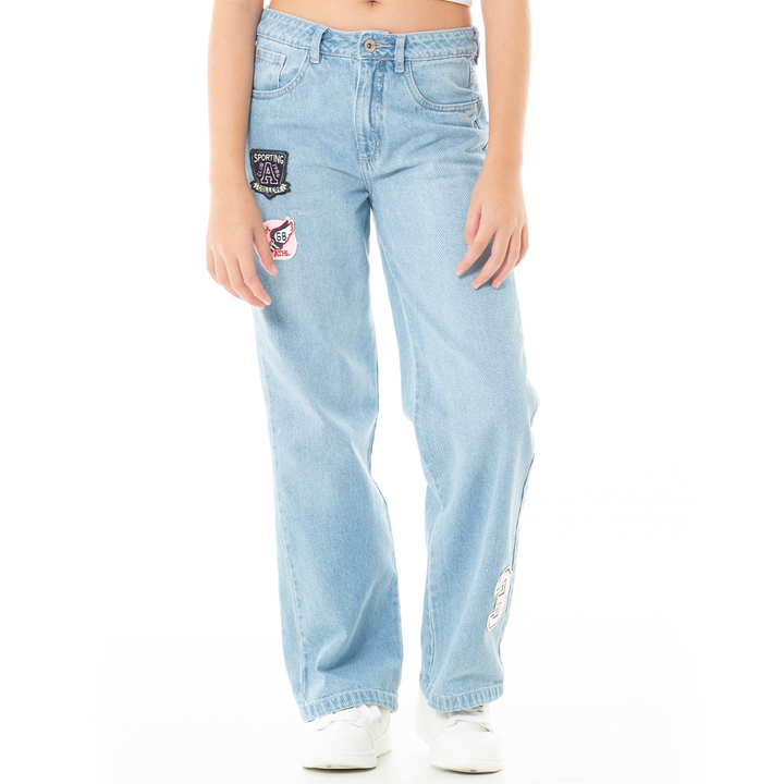 JEAN PARA NIÑAS CON PARCHES BOTA RECTA
