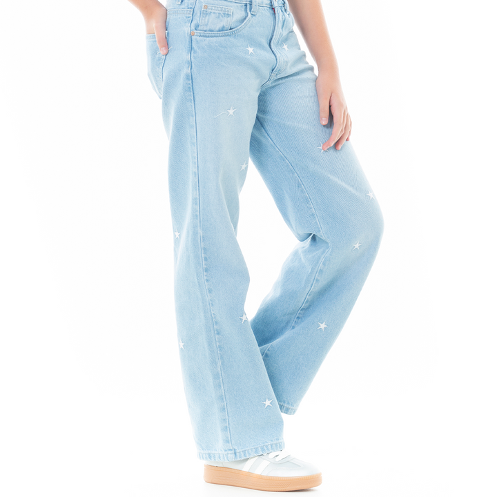 JEAN PARA NIÑAS BOTA RECTA CON DISEÑOS BORDADOS