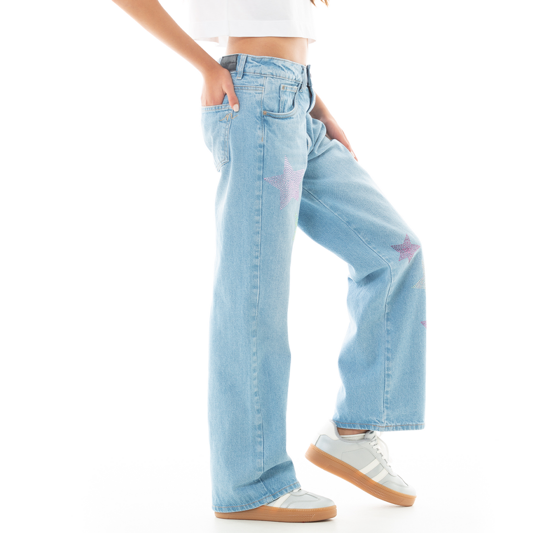 JEAN PARA NIÑAS BOTA RECTA CON DISEÑOS DE ESTRELLAS EN PIEDRERIA