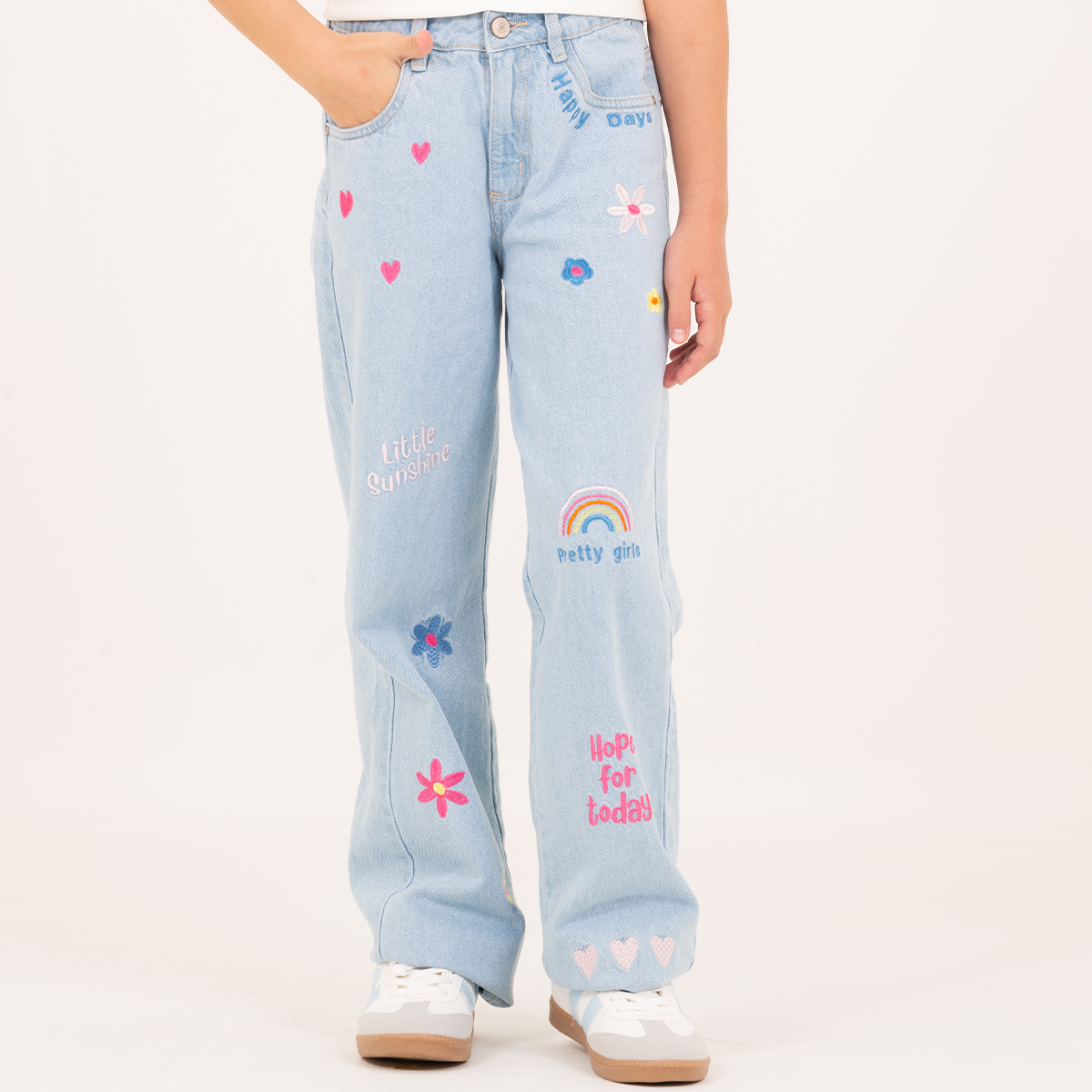 Jean para niñas bota recta con diseños bordados