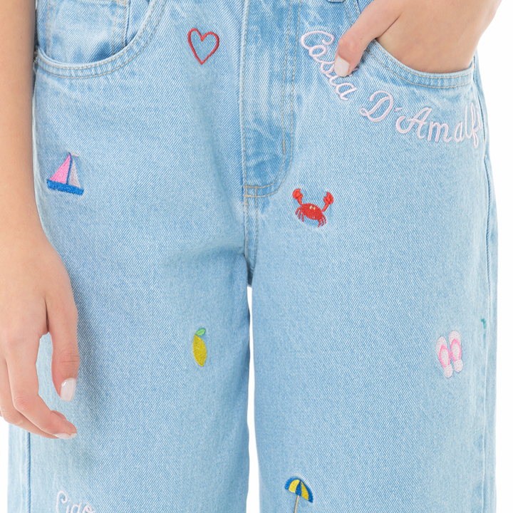 JEAN PARA NIÑAS BOTA RECTA CON DISEÑOS BORDADOS
