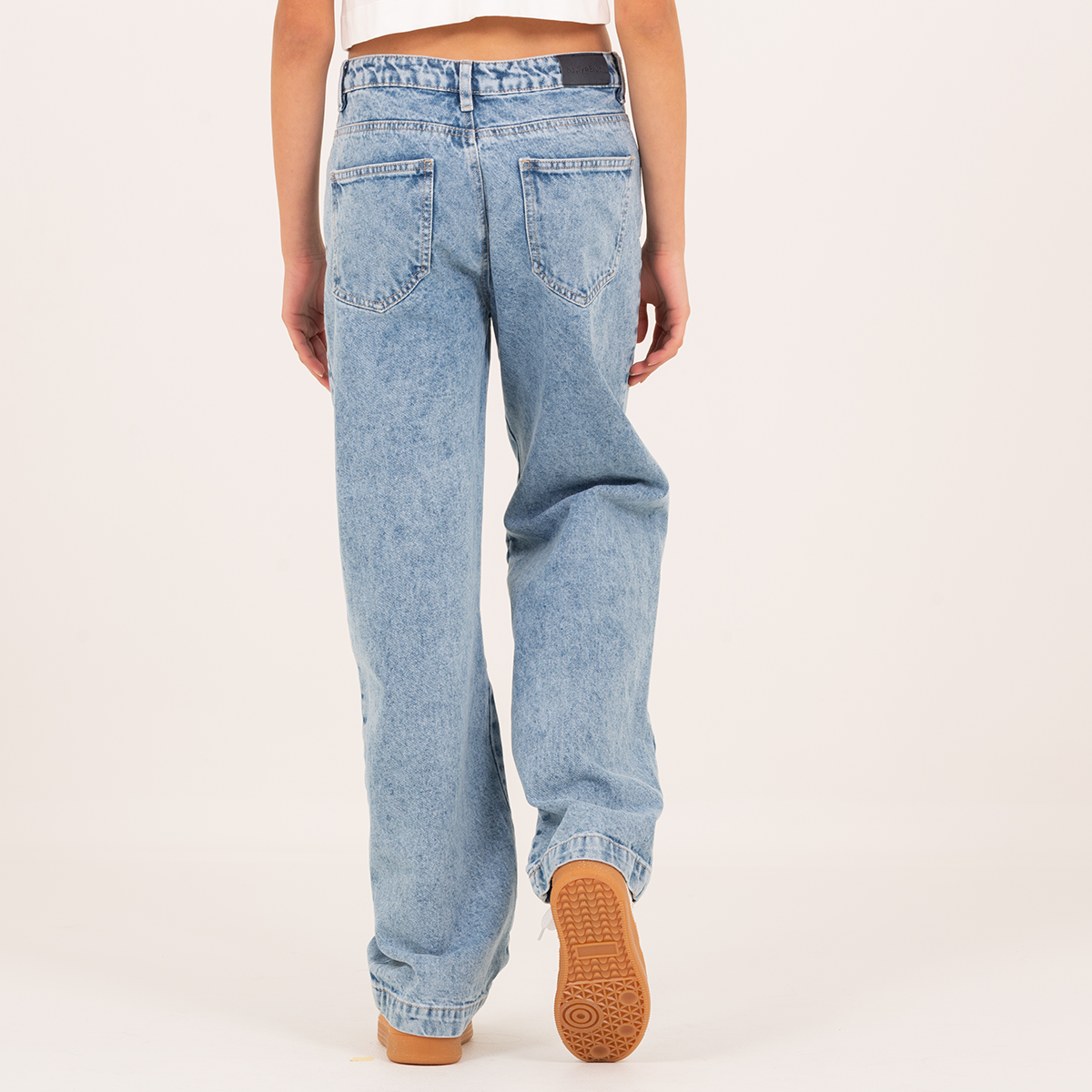 JEAN PARA NIÑAS BOTA RECTA CON DISEÑO BARREL