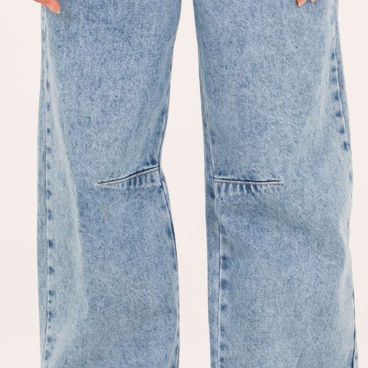 JEAN PARA NIÑAS BOTA RECTA CON DISEÑO BARREL