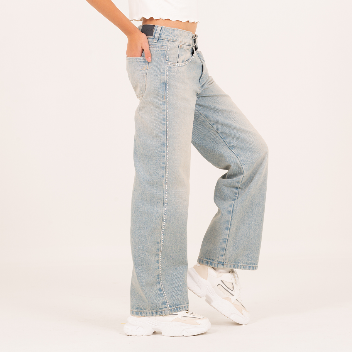 Jean para niñas bota recta con apliques de brillos