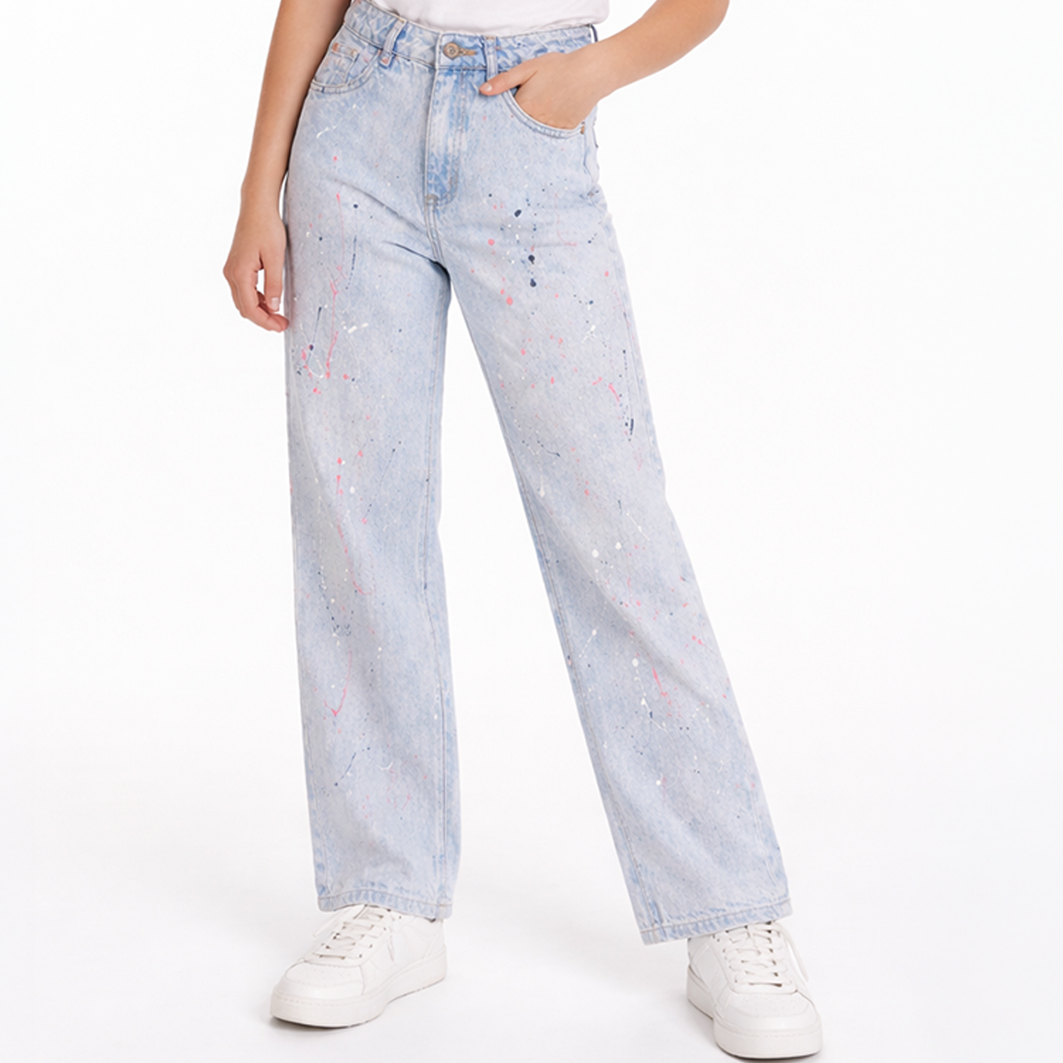 Jean para niñas con detalles en pintura