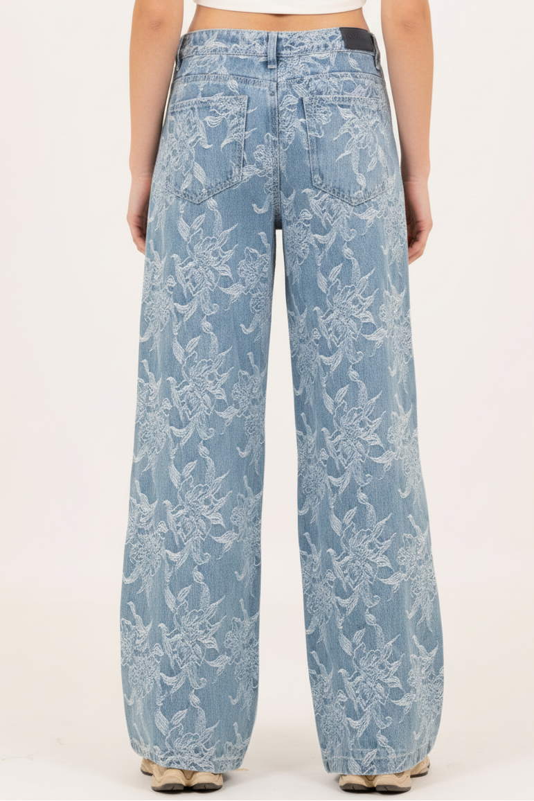 Jean para niñas en denim con diseño texturizado jacquard