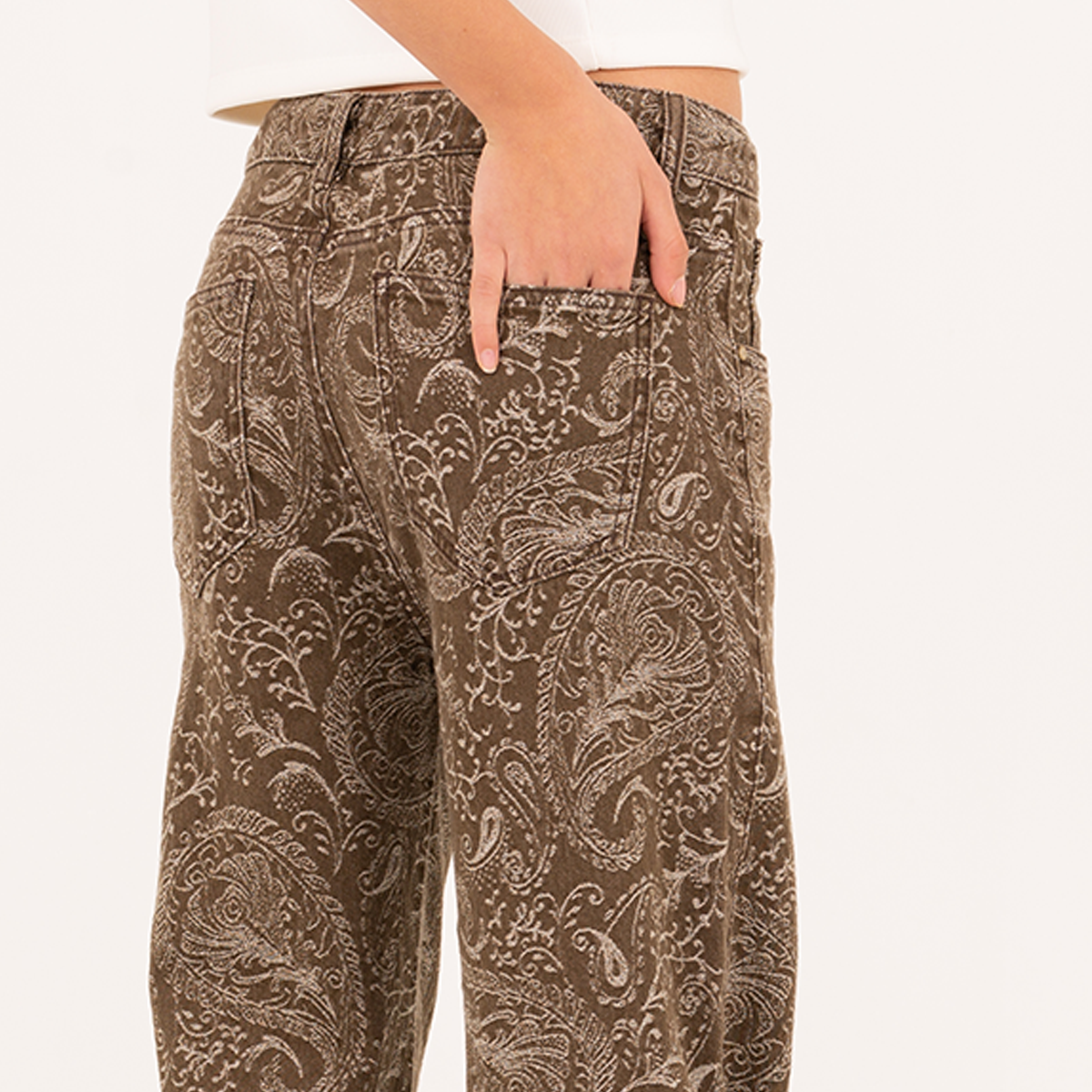 Jean para niñas con estampado tipo paisley
