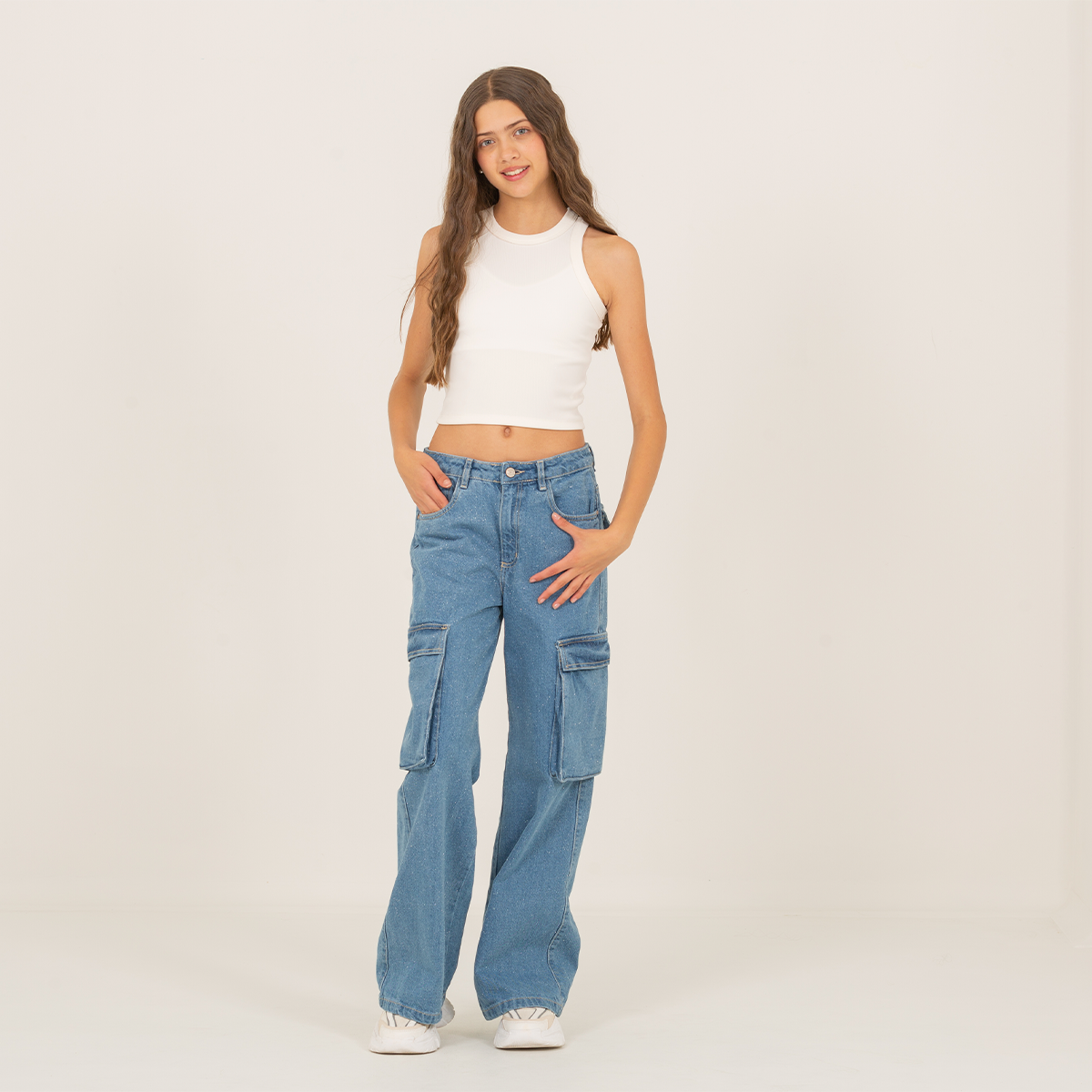 Jean cargo para niñas con diseño en glitter