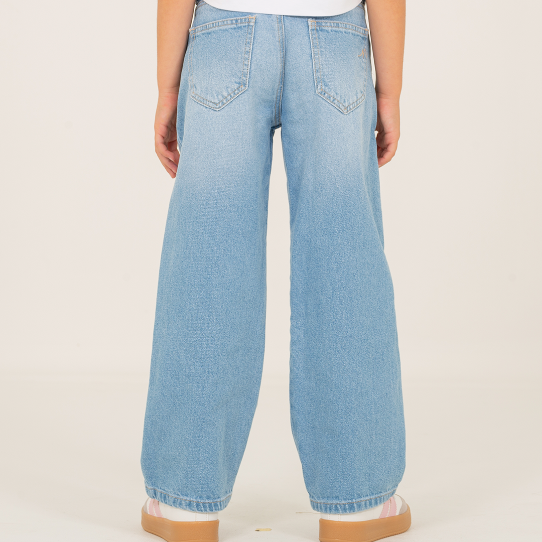 Jean para niñas con accesorio de charm - Azul