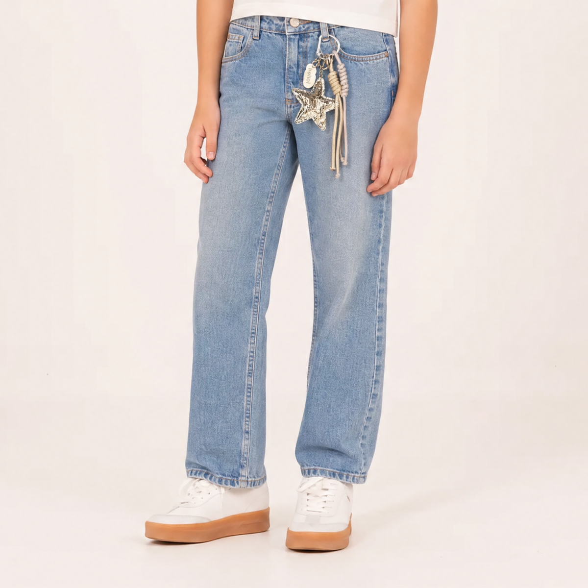 Jean para niñas con accesorio de charm - Azul