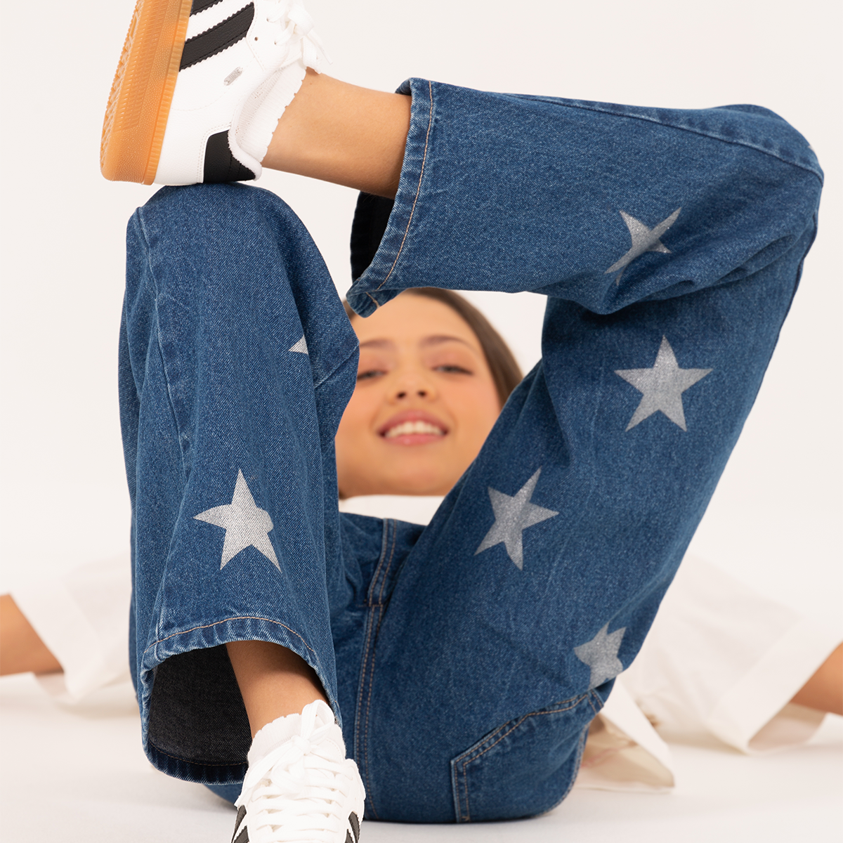 Jean para niñas con diseño de estrellas- Azul