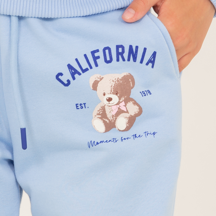 JOGGER PARA NIÑAS CON DISEÑO ESTAMPADO CALIFORNIA - AZUL