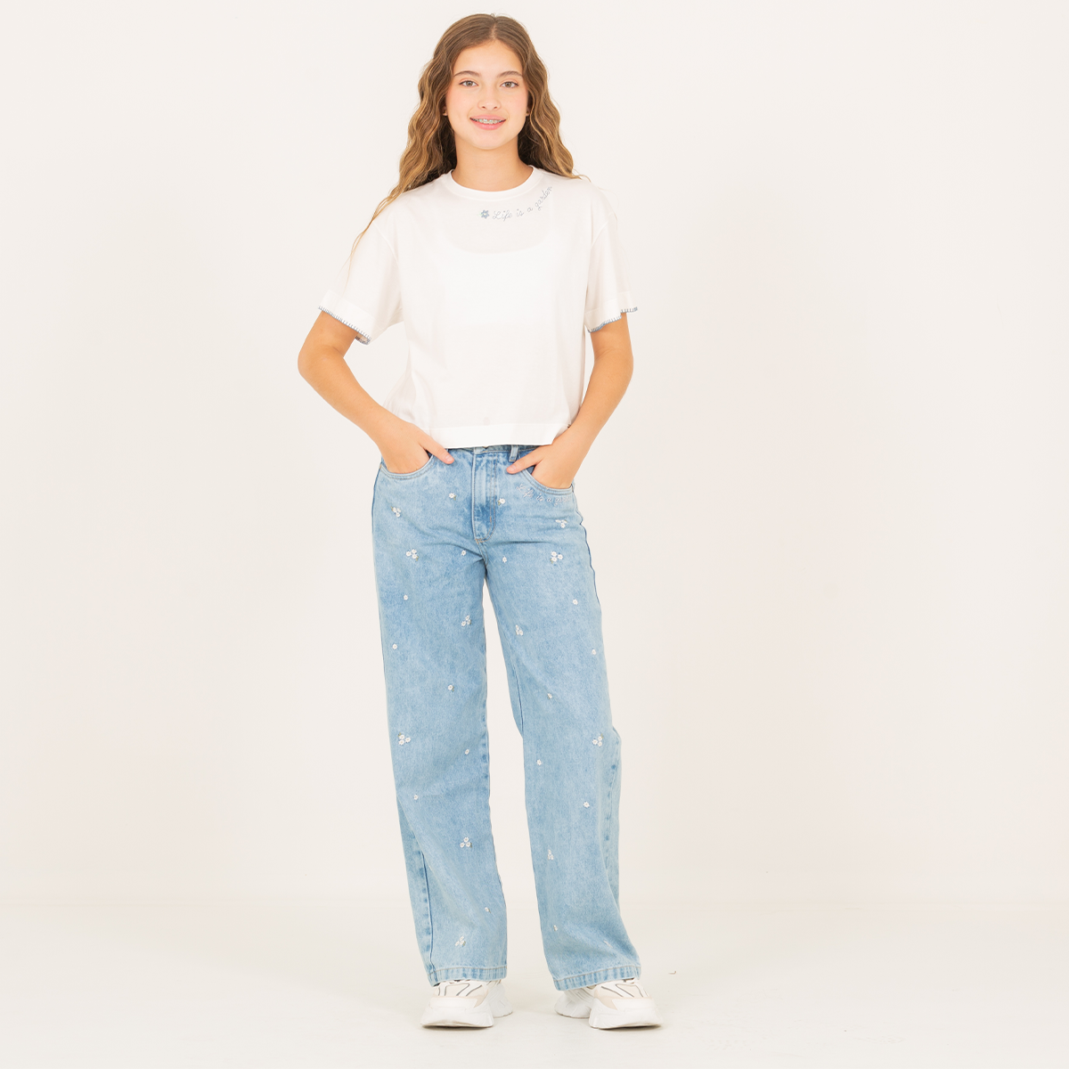 Jean para niñas bota recta con diseños bordados – Azul