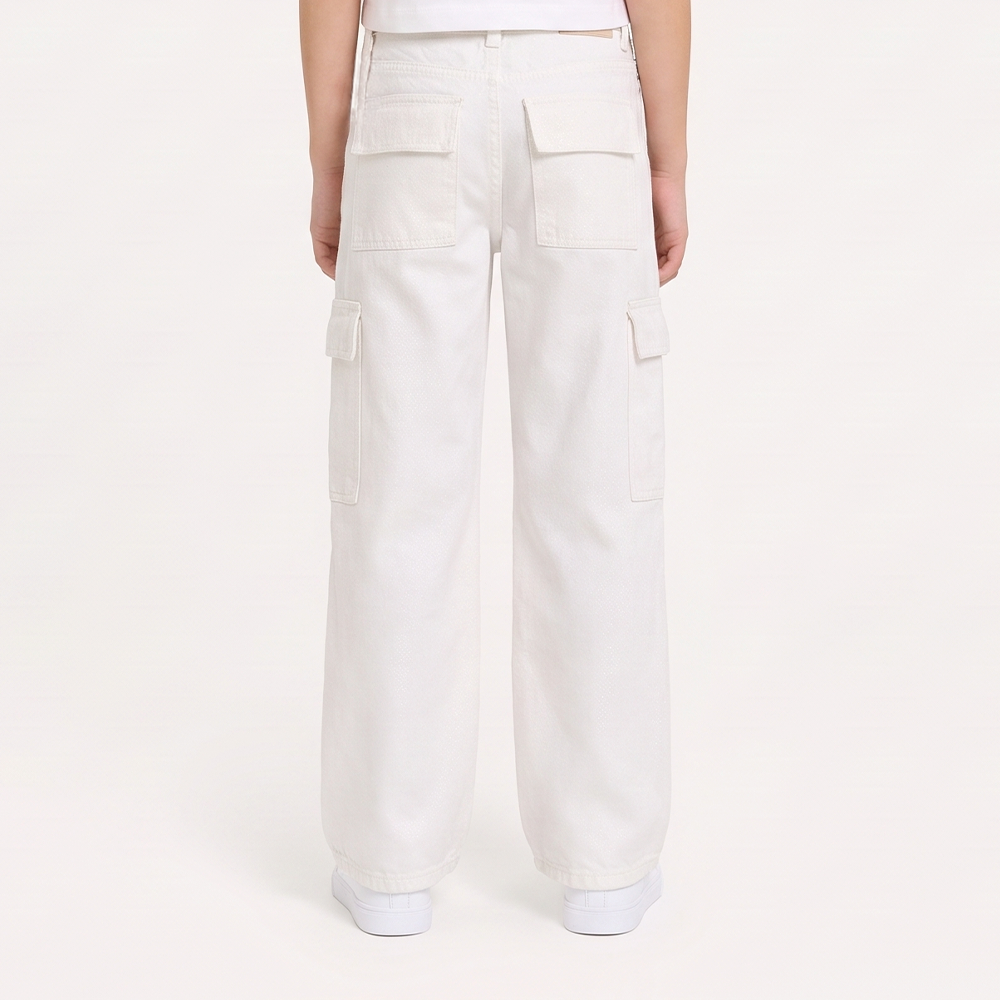 Jean cargo para niñas bota recta con diseño en glitter color Off white