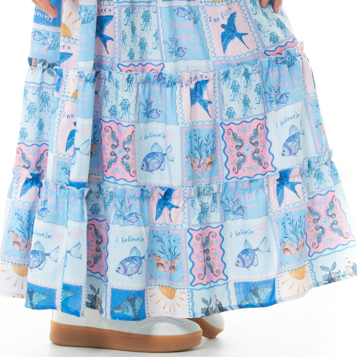 CONJUNTO PARA NIÑAS CROP TOP Y FALDA LARGA CON DISEÑO MARINO