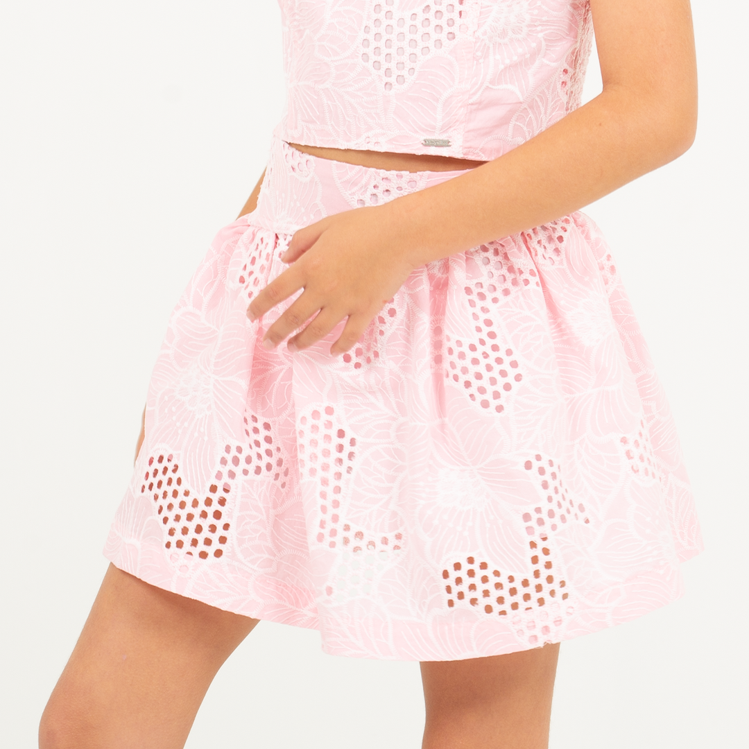 FALDA SHORT EN OJALILLO PARA NIÑA