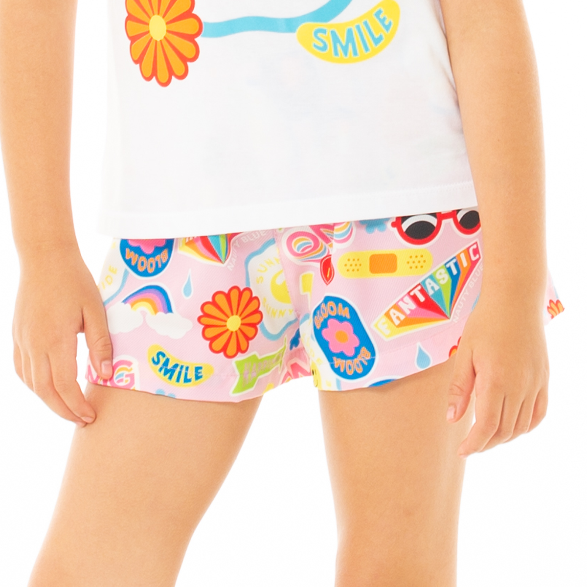 PIJAMA PARA NIÑAS DE SHORT CON DISEÑO DE EMOJIS
