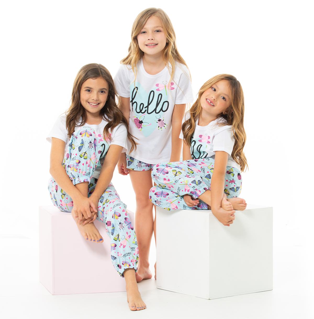 PIJAMA PARA NIÑAS DE SHORT CON DISEÑO DE MARIPOSAS
