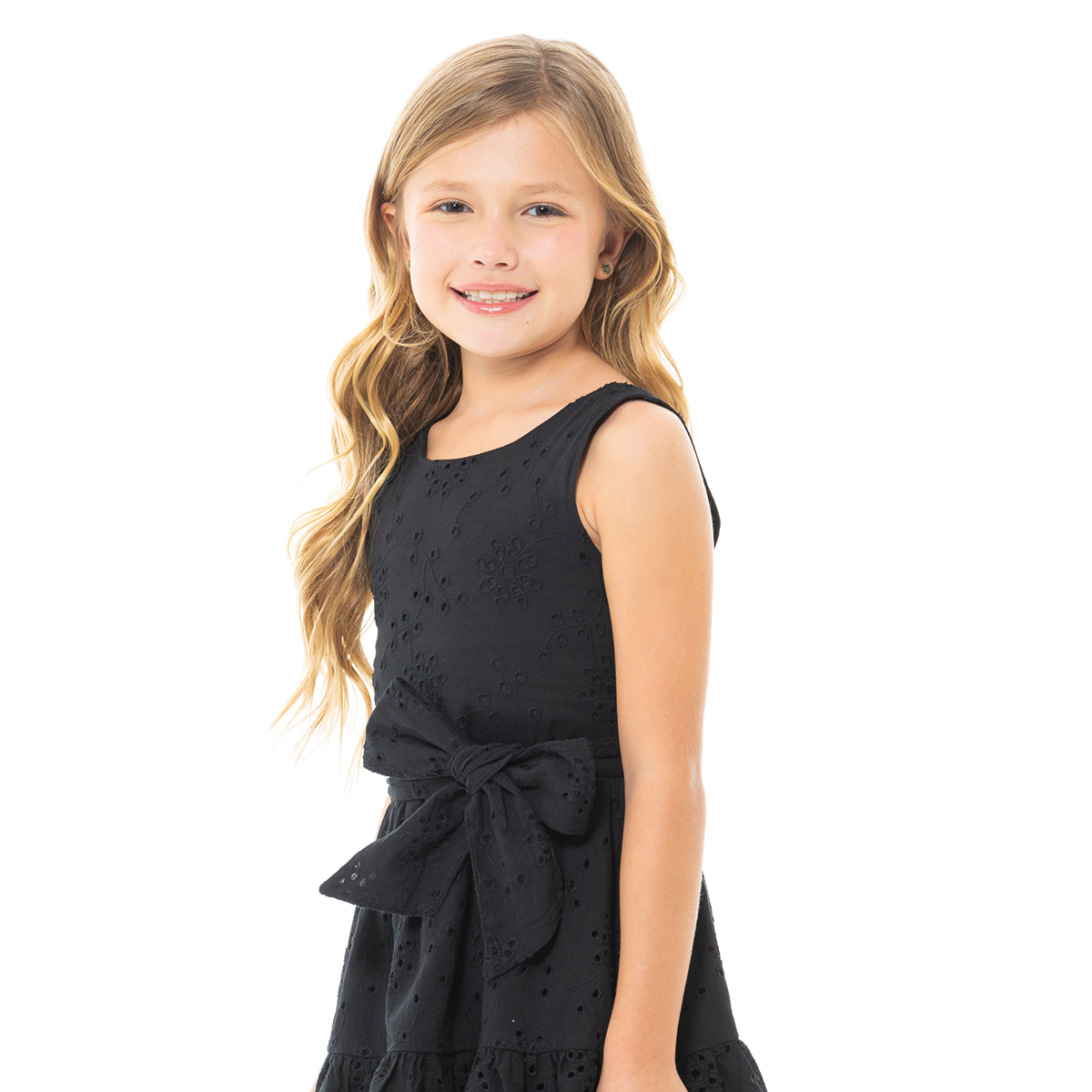 VESTIDO PARA NIÑAS CORTO EN OJALILLO