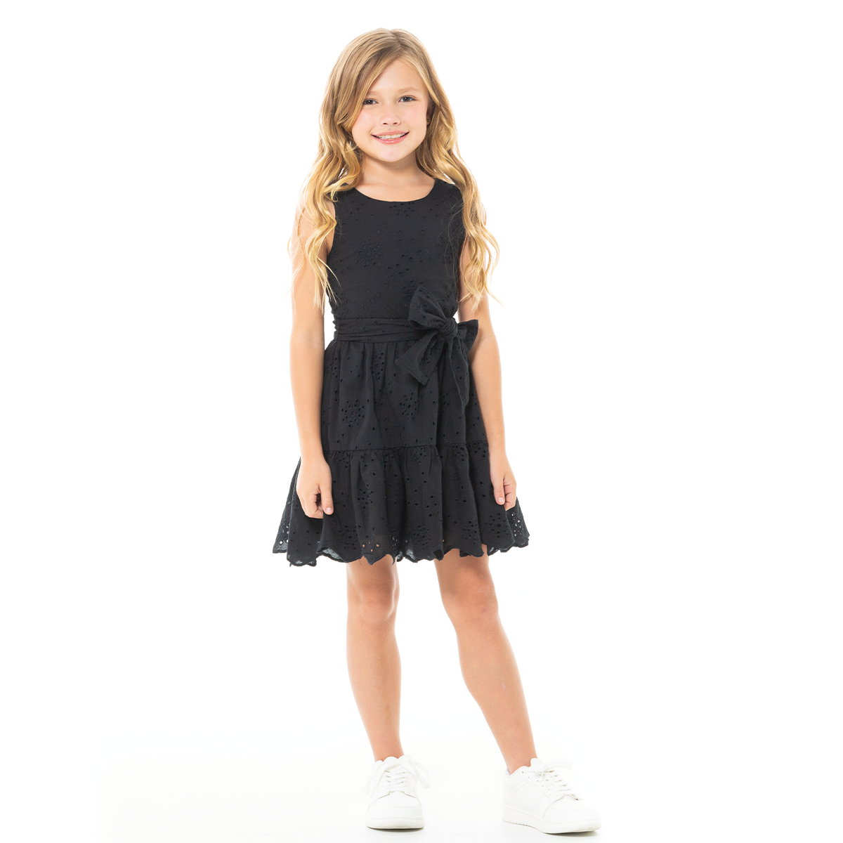 VESTIDO PARA NIÑAS CORTO EN OJALILLO