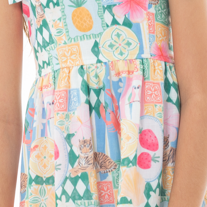 VESTIDO PARA NIÑAS CORTO CON DISEÑO TROPICAL