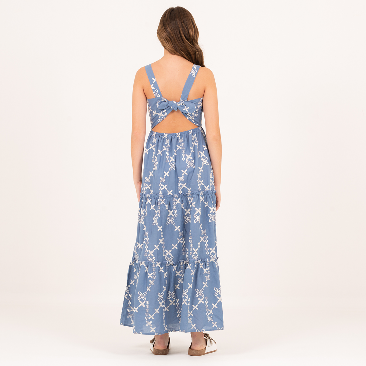 VESTIDO PARA NIÑAS LARGO CON DISEÑO BORDADO