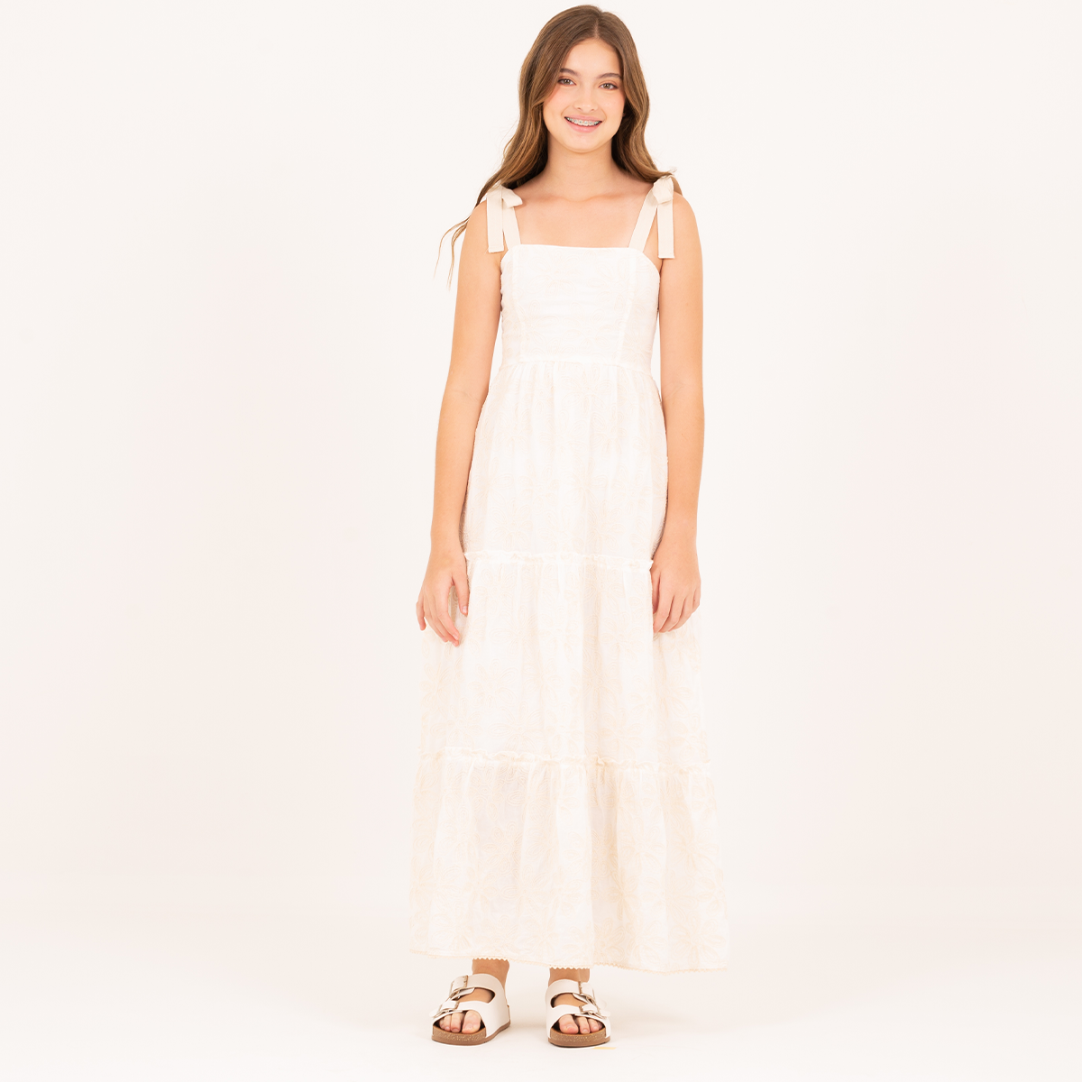 Vestido para niñas maxi bordado tono a tono – Marfil