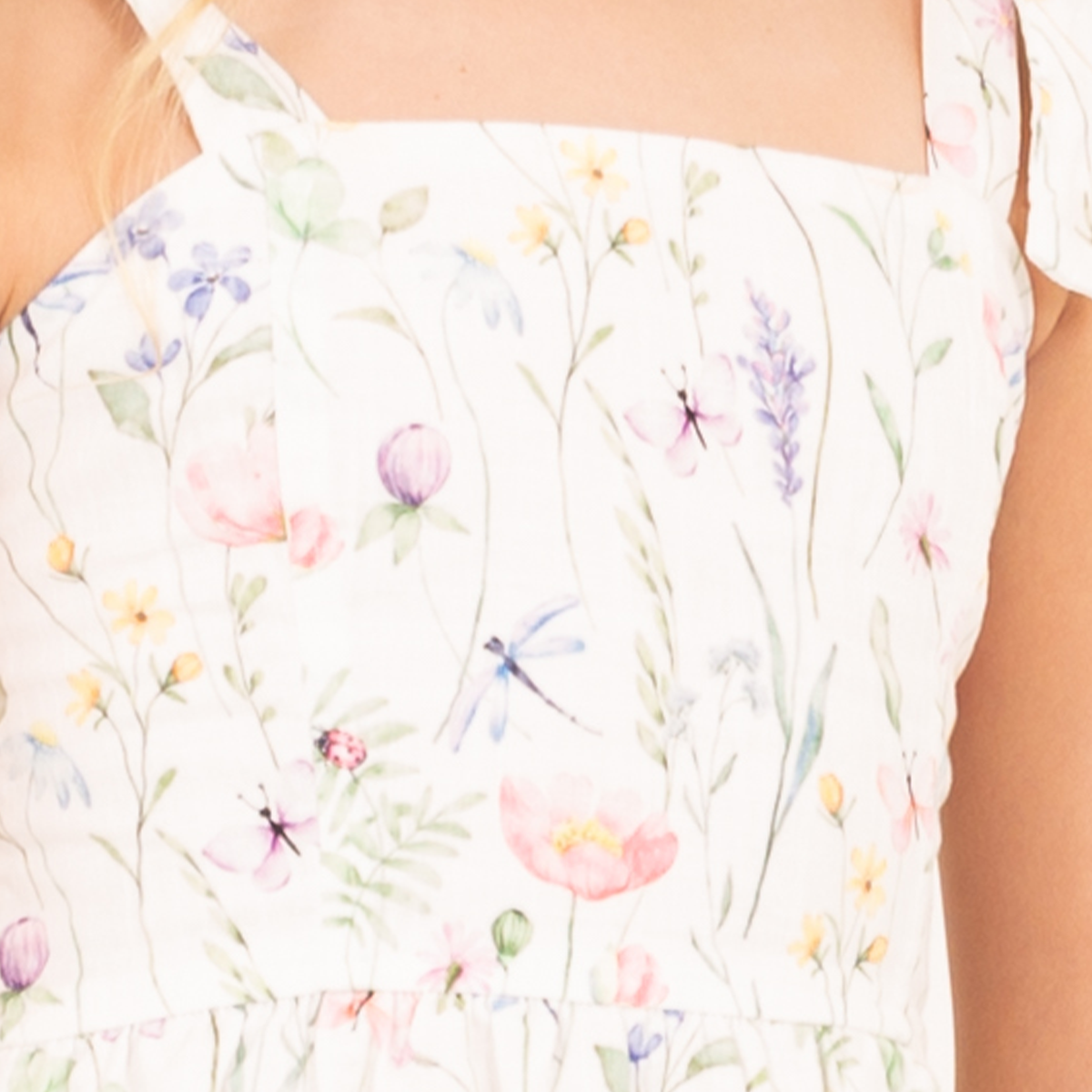 Vestido para niñas largo con diseño florarl