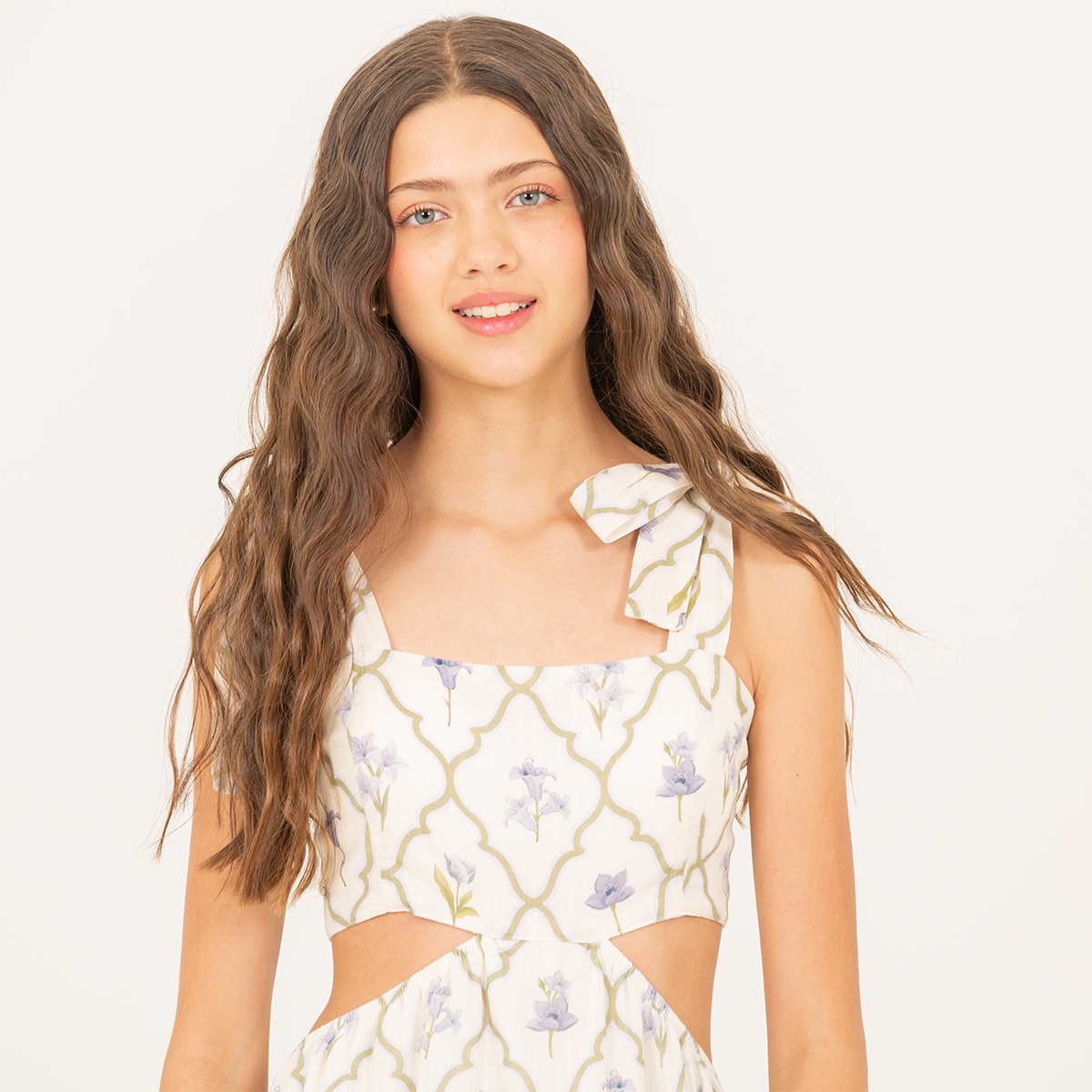 Vestido para niñas largo con diseño de tulipanes estampados