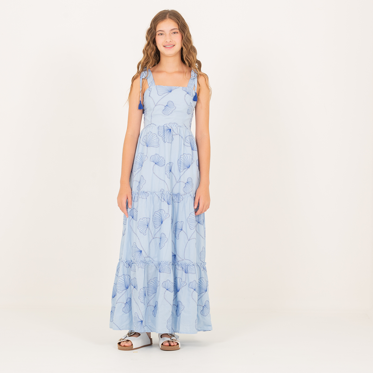 Vestido para niñas largo con diseño bordado floral - Azul