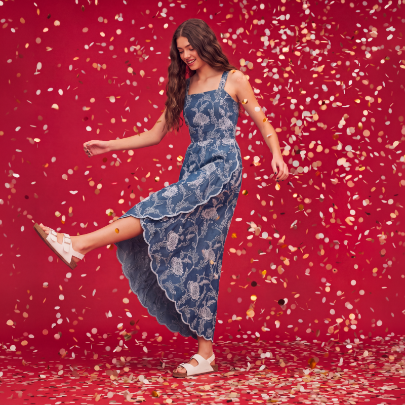 Vestido para niñas largo con diseño bordado floral - Azul