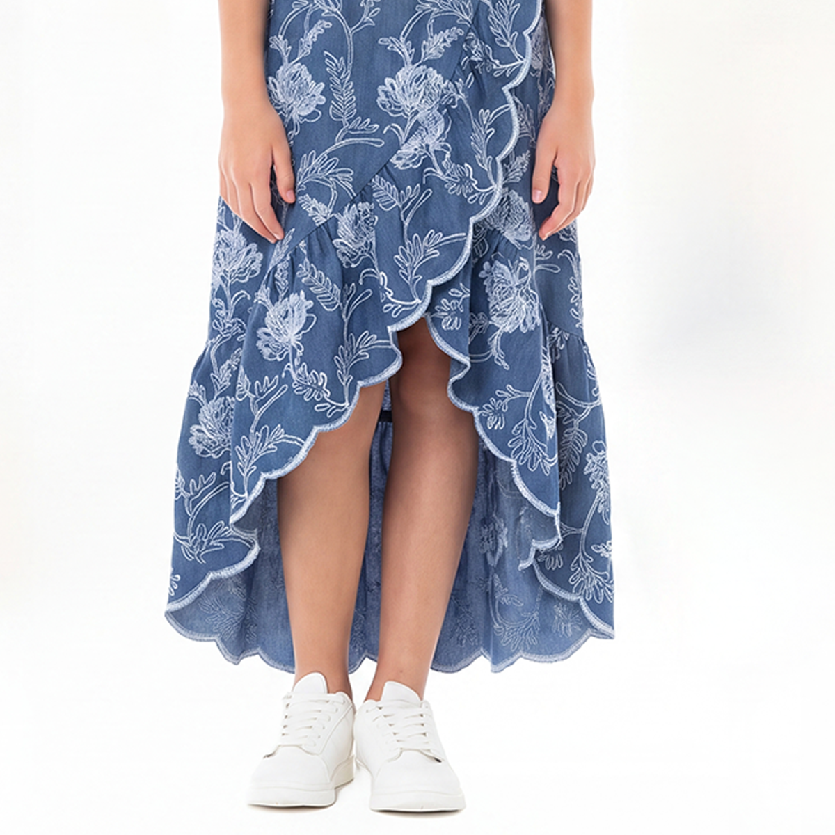 Vestido para niñas largo con diseño bordado floral - Azul