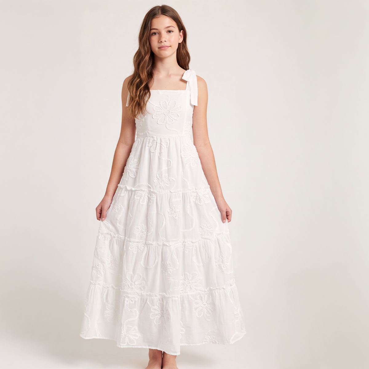 Vestido para niñas maxi bordado tono a tono – Marfil