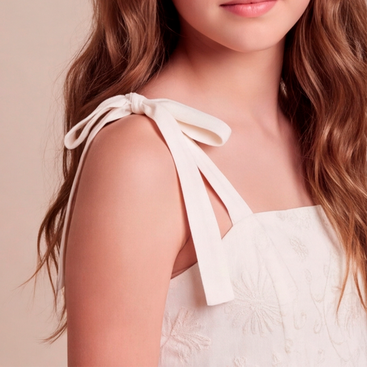 Vestido para niñas maxi bordado tono a tono – Marfil