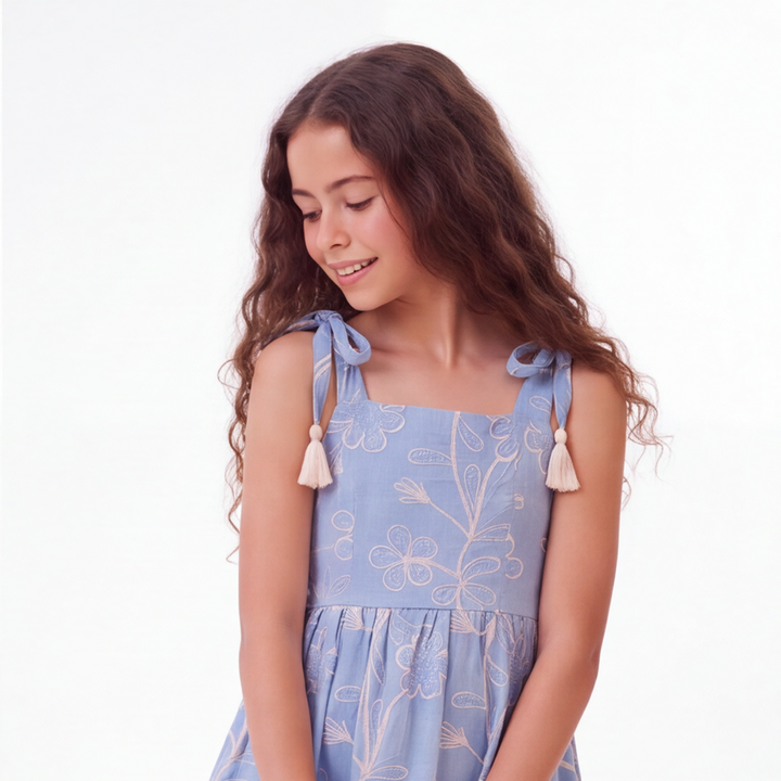 Vestido para niñas con diseño bordado floral - Azul