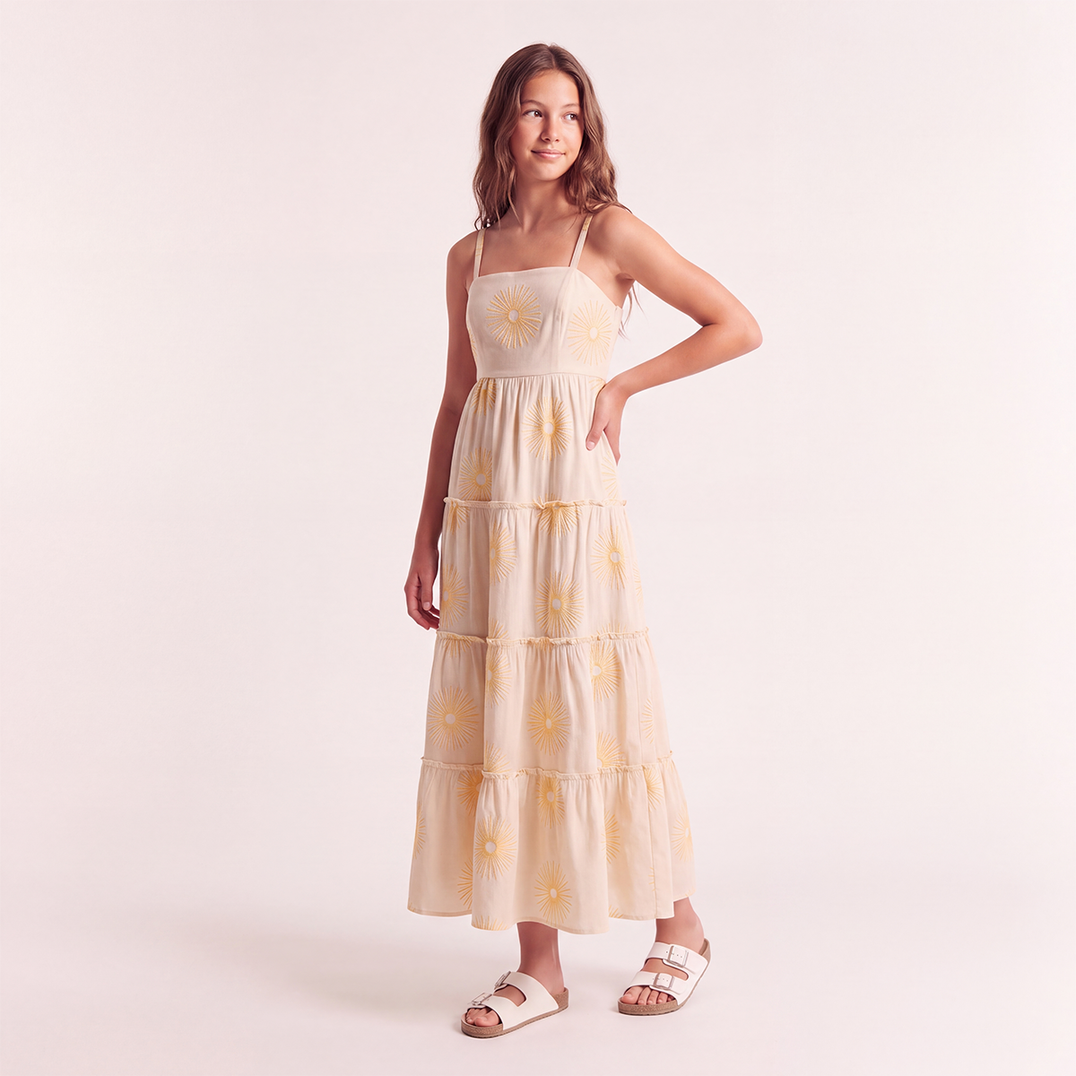 Vestido para niñas maxi bordado tono a tono – Amarillo