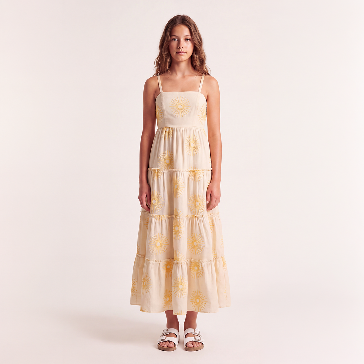 Vestido para niñas maxi bordado tono a tono – Amarillo