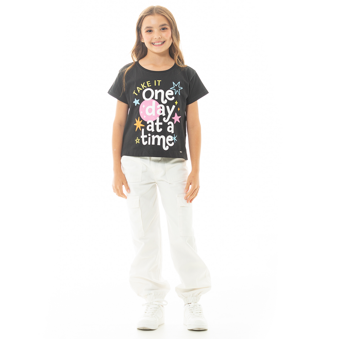 CAMISETA PARA NIÑAS CON ESTAMPADO