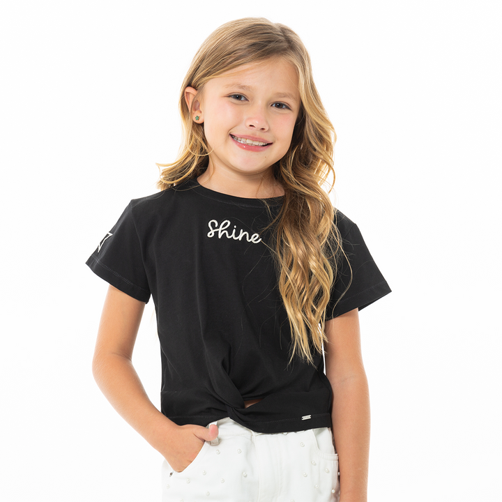 CAMISETA PARA NIÑAS CON DISEÑO BORDADO