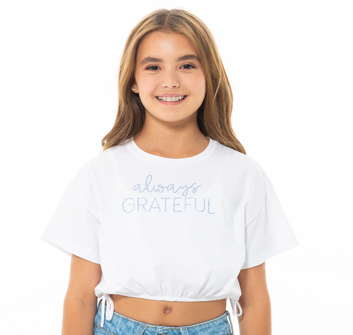CAMISETA PARA NIÑAS CORTA CON APLIQUES