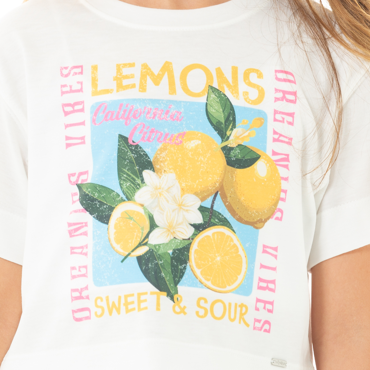 CAMISETA PARA NIÑAS CORTA ESTAMPADA