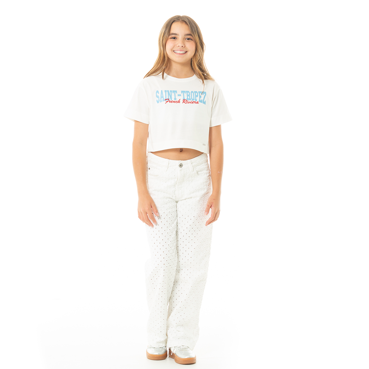CAMISETA PARA NIÑAS CORTA CON BORDADO Y ESTAMPADO