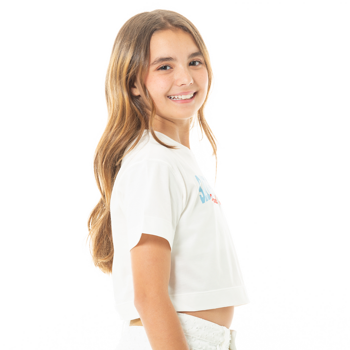CAMISETA PARA NIÑAS CORTA CON BORDADO Y ESTAMPADO