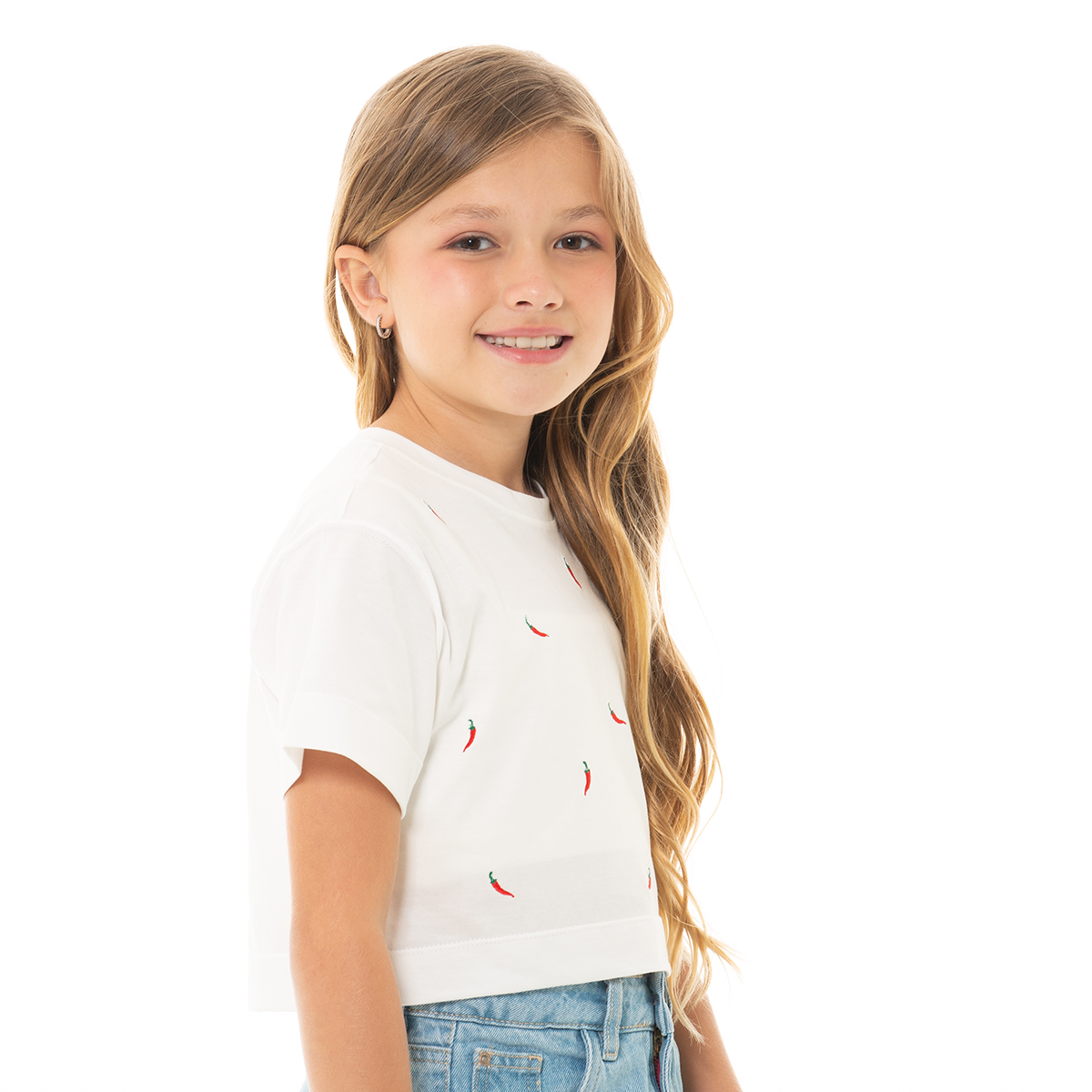 CAMISETA PARA NIÑAS CORTA CON CHILES BORDADOS