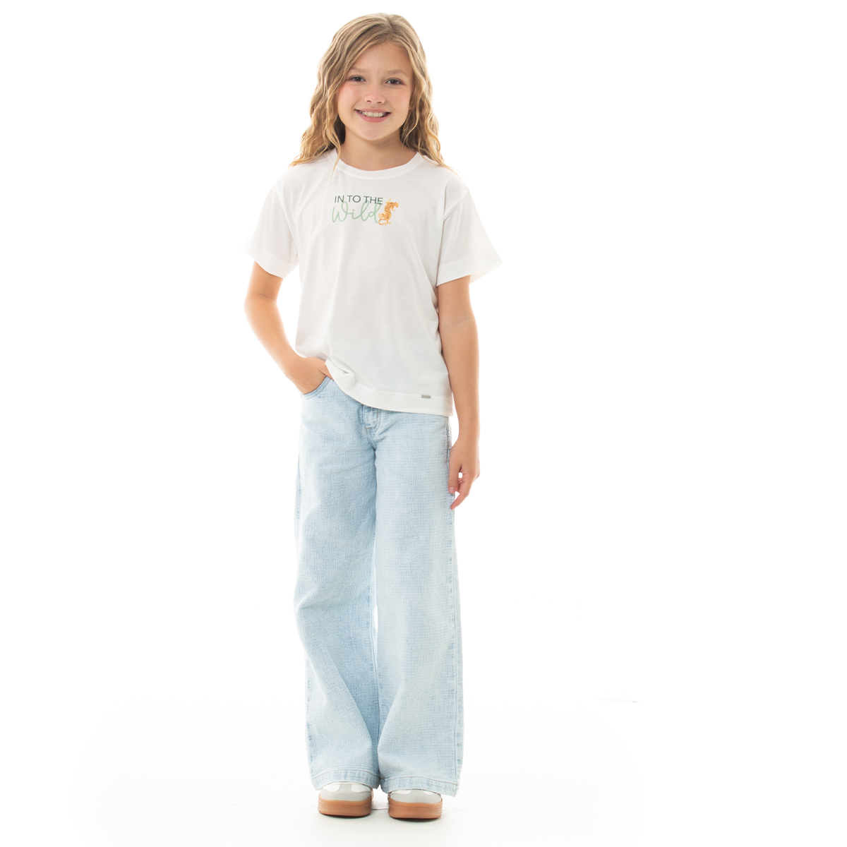 CAMISETA PARA NIÑAS CON ESTAMPADO SAFARI