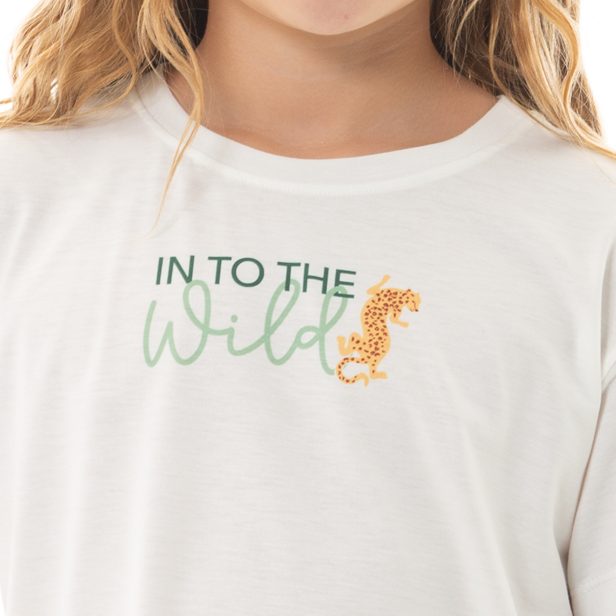 CAMISETA PARA NIÑAS CON ESTAMPADO SAFARI