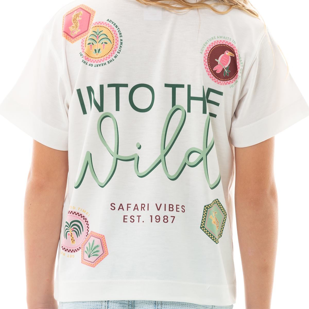 CAMISETA PARA NIÑAS CON ESTAMPADO SAFARI