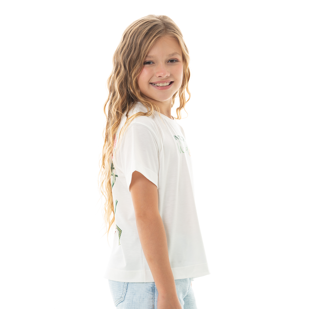 CAMISETA PARA NIÑAS CON ESTAMPADO SAFARI